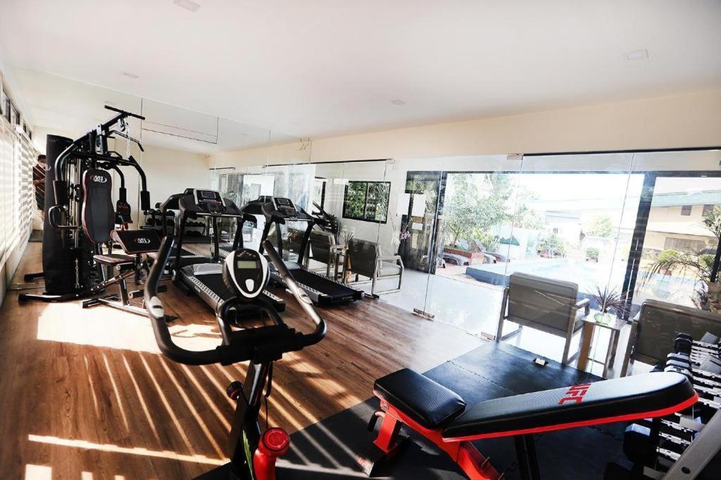 Aerostop Hotel & Restaurant Plaridel  Ngoại thất bức ảnh