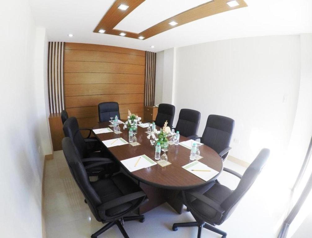 Aerostop Hotel & Restaurant Plaridel  Ngoại thất bức ảnh