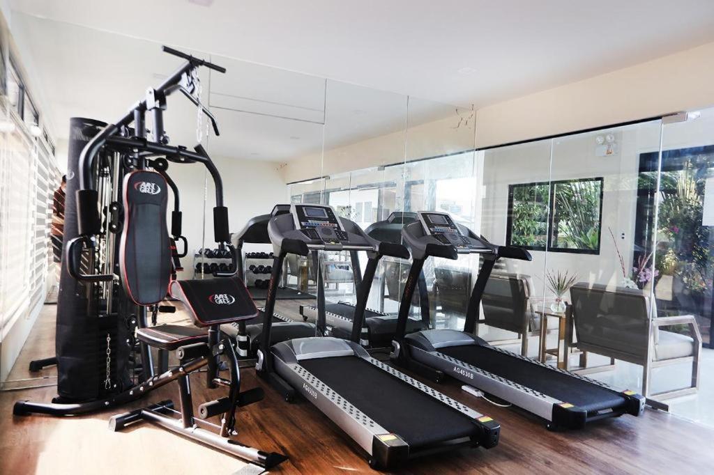 Aerostop Hotel & Restaurant Plaridel  Ngoại thất bức ảnh