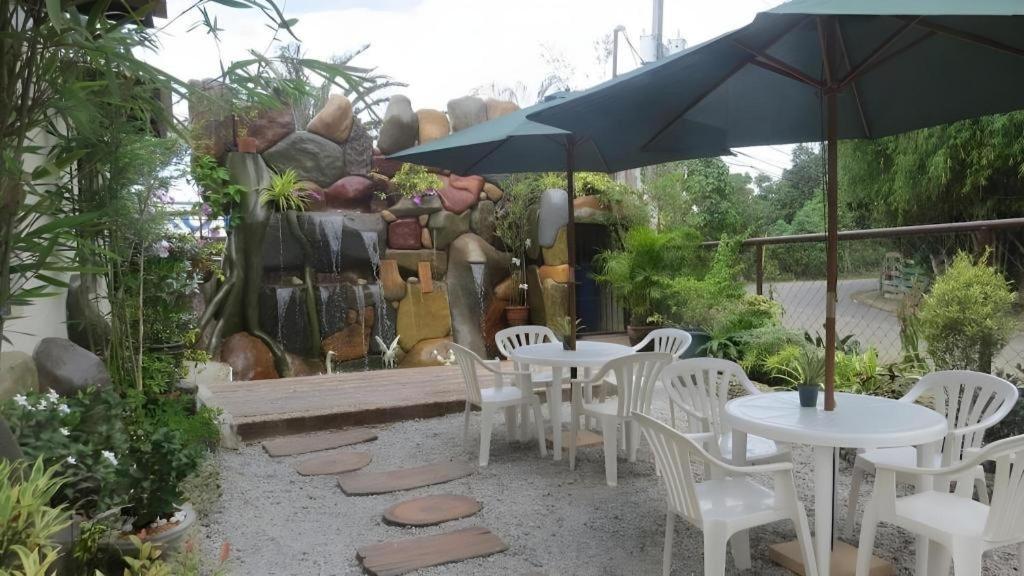 Aerostop Hotel & Restaurant Plaridel  Ngoại thất bức ảnh